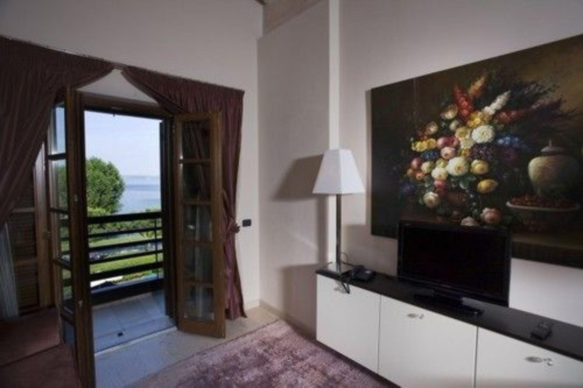 Residence Alexandra Stay Sirmione Luaran gambar
